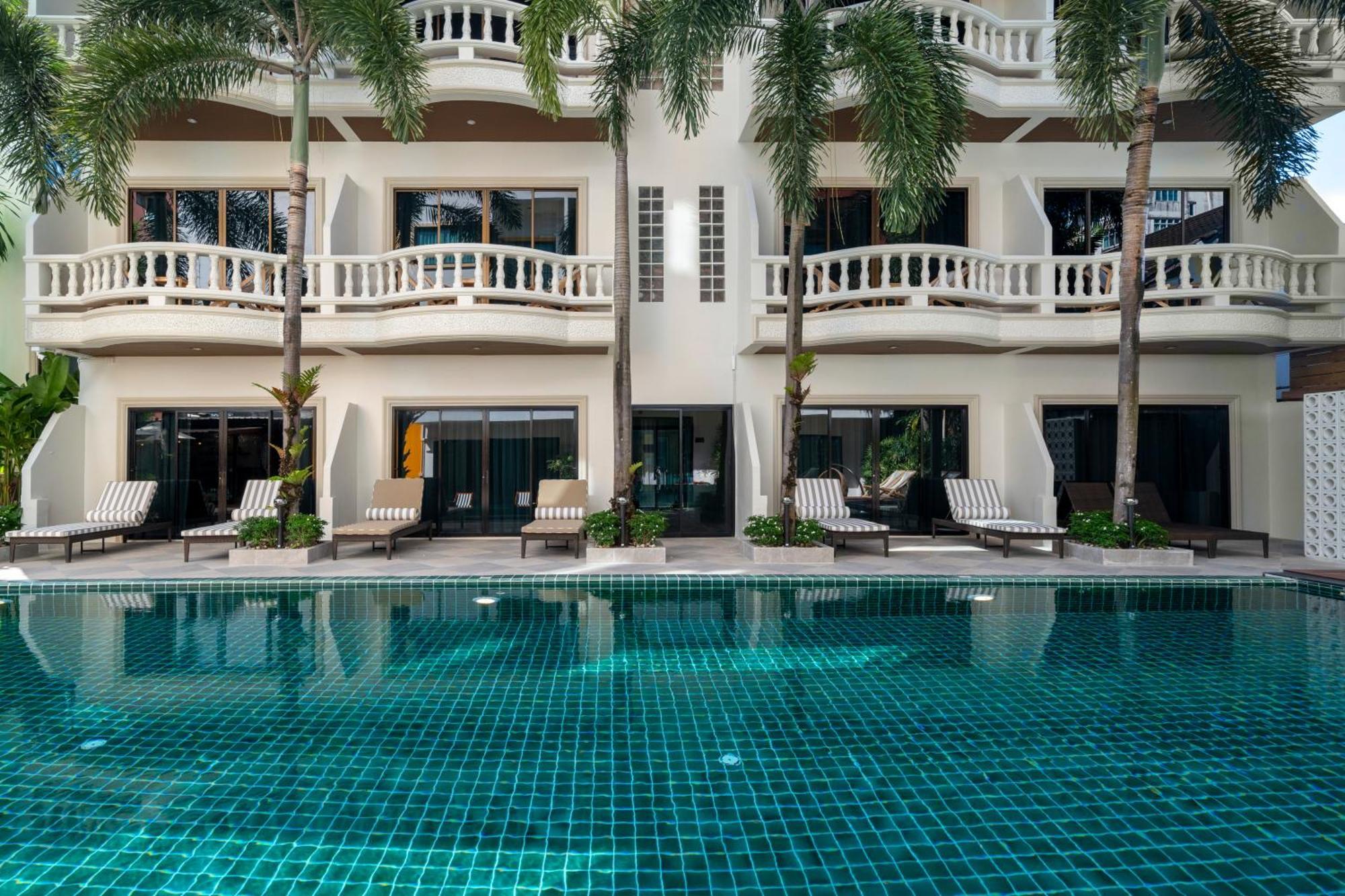 Buasri Boutique Patong Hotel Екстериор снимка