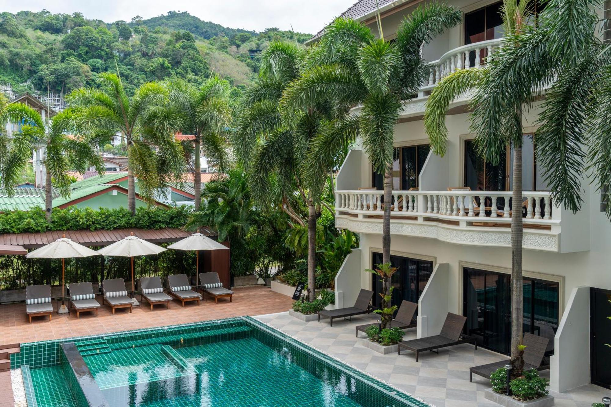 Buasri Boutique Patong Hotel Екстериор снимка