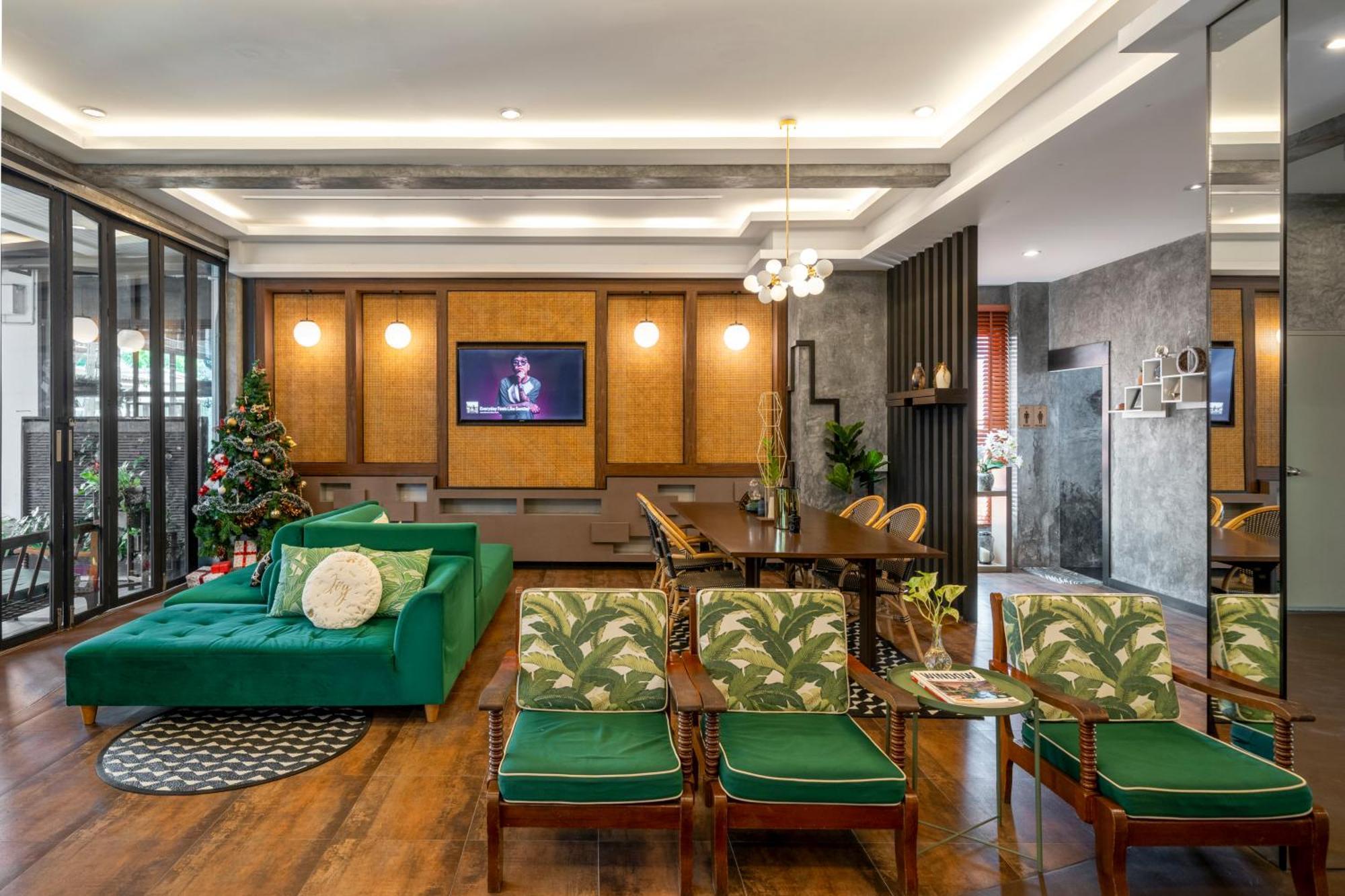 Buasri Boutique Patong Hotel Екстериор снимка